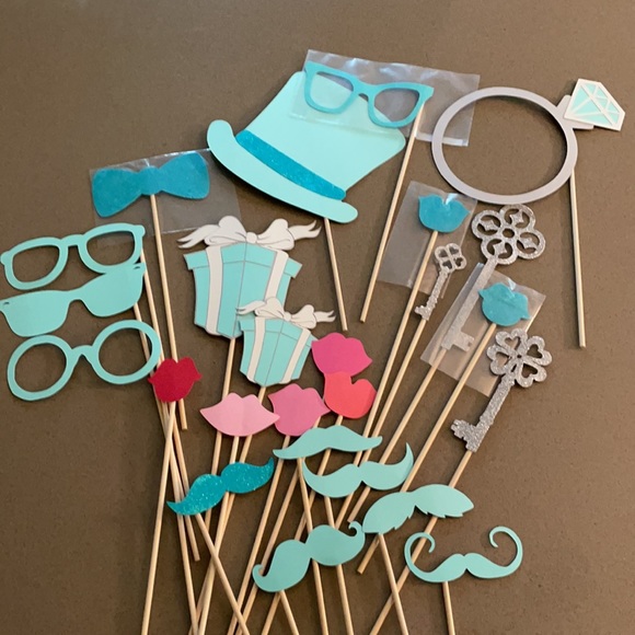 Photo Booth Props - Picture 13 of 16